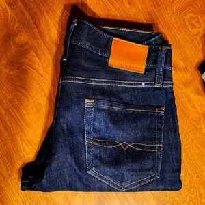 Lucky Jean's. Blue. Skinny 30X34